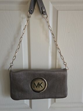 Gray Leather Shoulder Bag with Chain Strap